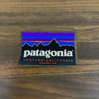 パタゴニア(patagonia)のパタゴニア　ロゴステッカー　P６ロゴ(その他)