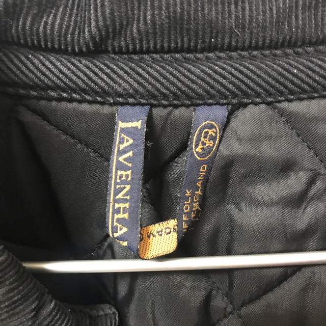 LAVENHAM(ラベンハム)のLAVENHAM ベロア キルティングコート メンズのジャケット/アウター(フライトジャケット)の商品写真