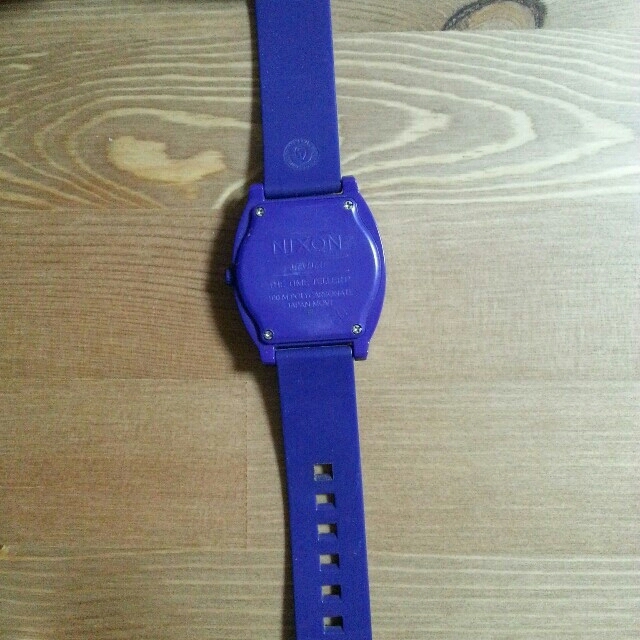 NIXON(ニクソン)の【NIXON】パープル腕時計 レディースのファッション小物(腕時計)の商品写真