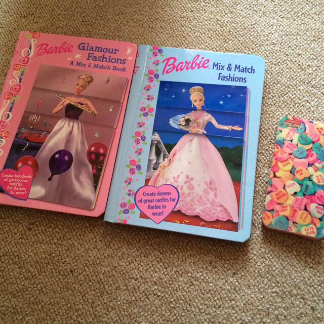 Barbie(バービー)の美品☆レア☆バービー☆絵本二冊セット エンタメ/ホビーのエンタメ その他(その他)の商品写真