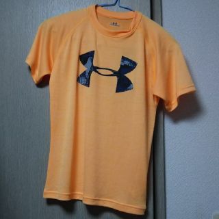 アンダーアーマー(UNDER ARMOUR)のアンダーアーマー ユースTシャツ オレンジ 130(Tシャツ/カットソー)
