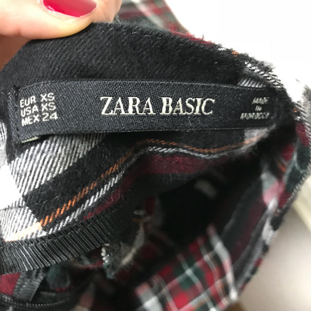 ZARA(ザラ)のzara チェック柄スカート レディースのスカート(ひざ丈スカート)の商品写真