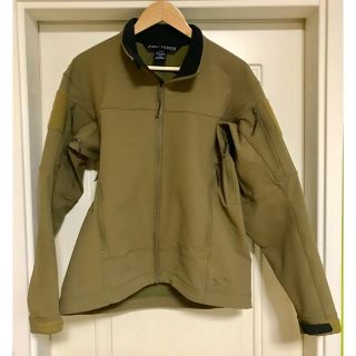 希少 アークテリクス リーフ ドラックジャケット-