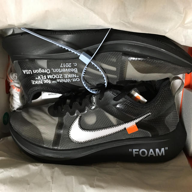 OFF-WHITE x NIKE ZOOM FLY