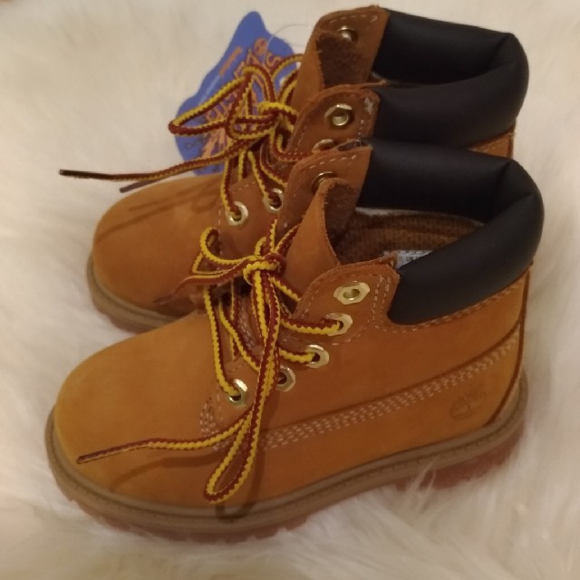 Timberland(ティンバーランド)の新品未使用　ティンバーランド　キッズブーツ キッズ/ベビー/マタニティのキッズ靴/シューズ(15cm~)(ブーツ)の商品写真