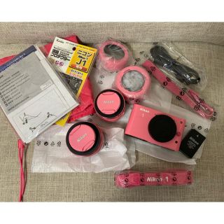 ニコン(Nikon)の専用！美品  ミラーレス Nikon J1  ピンク (ミラーレス一眼)