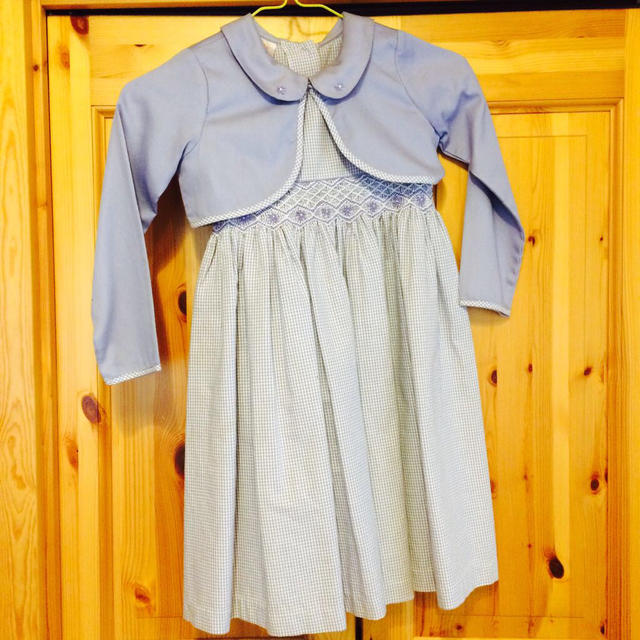 LAURA ASHLEY(ローラアシュレイ)のLaura ashley ワンピース キッズ/ベビー/マタニティのキッズ服女の子用(90cm~)(その他)の商品写真