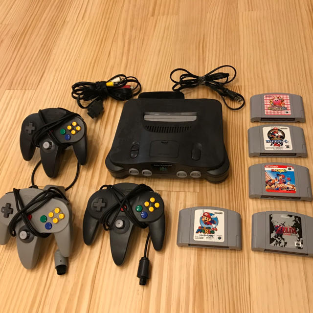 NINTENDO 64(ニンテンドウ64)の任天堂 64 本体 カセット コントローラー エンタメ/ホビーのゲームソフト/ゲーム機本体(家庭用ゲーム機本体)の商品写真