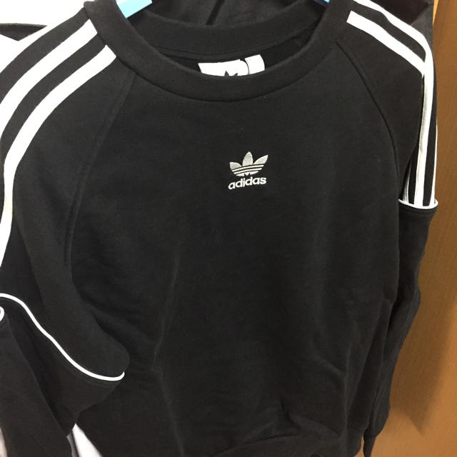 adidas original トレーナー　黒