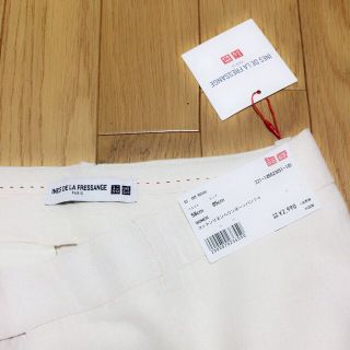 ユニクロ(UNIQLO)の今期 イネス ines 白パンツ(チノパン)