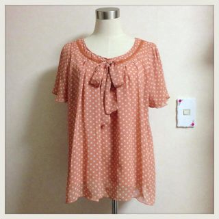 グローブ(grove)の♡ドット柄シフォンフレアトップス♡(カットソー(半袖/袖なし))