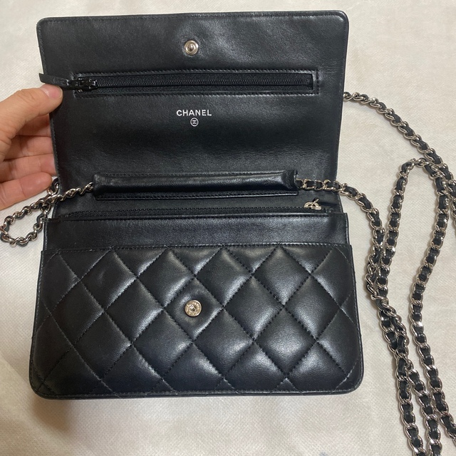 CHANEL(シャネル)の正規店購入 シャネルマトラッセウォレット シルバーチェーン レディースのバッグ(ショルダーバッグ)の商品写真