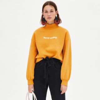 ザラ(ZARA)の新品 ザラ  ハイネック トレーナー S マスタード／ボリューム袖(トレーナー/スウェット)