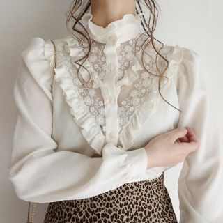 ロキエ(Lochie)のwhite blouse 🌷 papiko様専用(シャツ/ブラウス(長袖/七分))