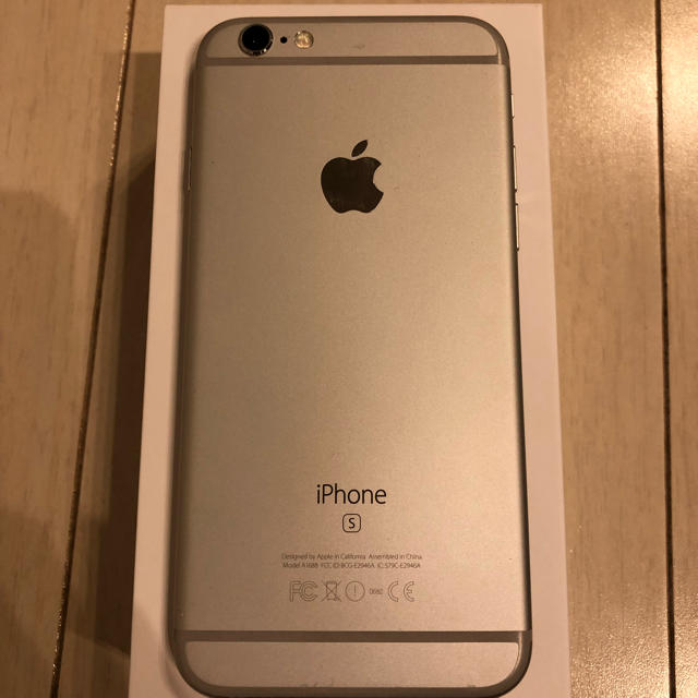 Apple シルバー 中古の通販 by みーくん777's shop|アップルならラクマ - iPhone6s 64GB 通販限定品