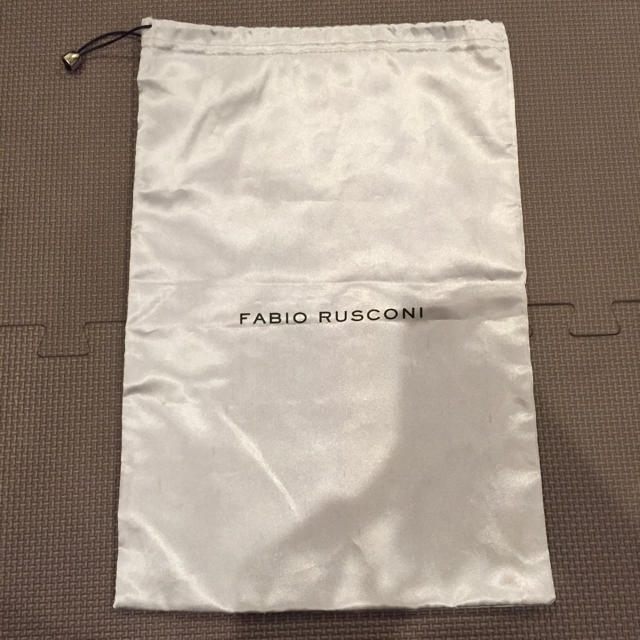 FABIO RUSCONI(ファビオルスコーニ)の値下げ☆新品未使用☆FABIO RUSCONIのシューズ保存袋 レディースの靴/シューズ(ハイヒール/パンプス)の商品写真