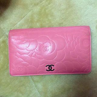 シャネル(CHANEL)のシャネル♡ピンク色カメリアサイフ(財布)