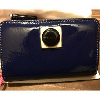 マークバイマークジェイコブス(MARC BY MARC JACOBS)のMARC BY MARC JACOBSエナメル財布(財布)