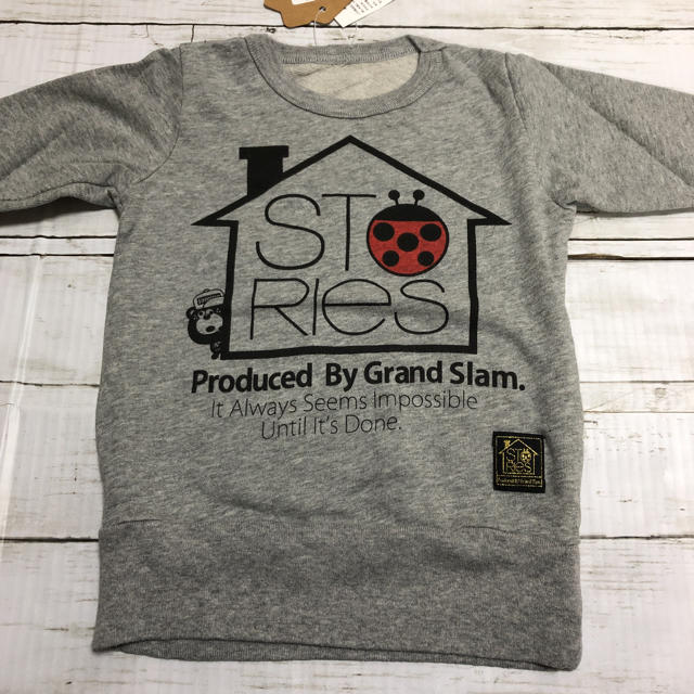 GrandGround(グラグラ)のグラグラ ストーリーズ トレーナー グレー 100センチ キッズ/ベビー/マタニティのキッズ服男の子用(90cm~)(Tシャツ/カットソー)の商品写真