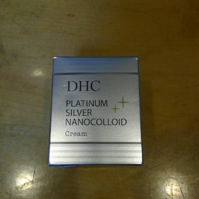 DHC(ディーエイチシー)のDHC プラチナシルバーナノコロイドクリーム45g コスメ/美容のスキンケア/基礎化粧品(美容液)の商品写真