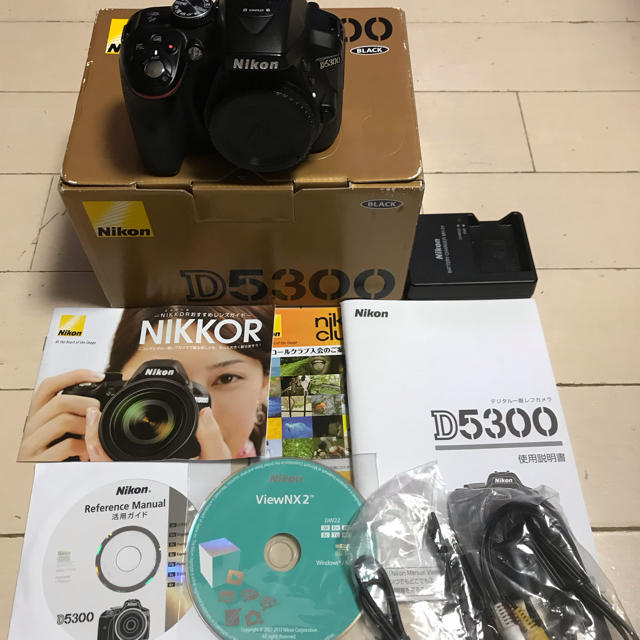 Nikon D5300ボディとレンズ2本