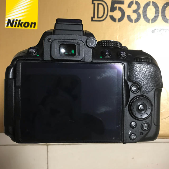 スマホ/家電/カメラNikon D5300ボディとレンズ2本