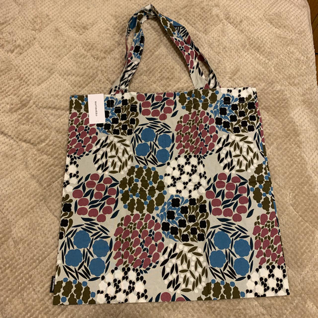 marimekko(マリメッコ)の最終お値下げ！marimekko 未使用 タグ付き トートバッグ レディースのバッグ(トートバッグ)の商品写真