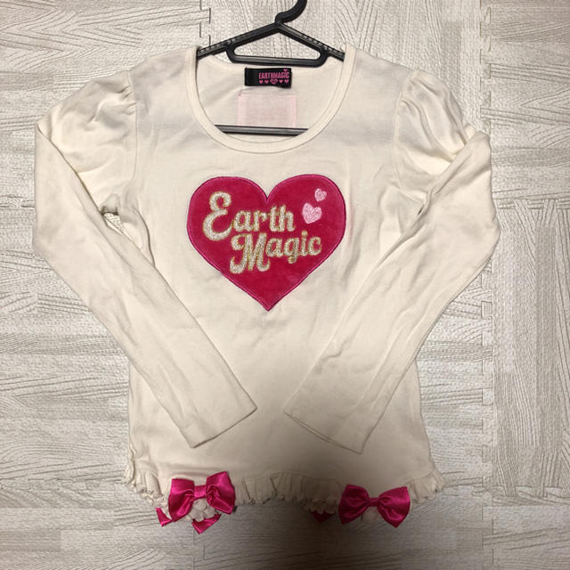 EARTHMAGIC(アースマジック)のアースマジック ロンT キッズ/ベビー/マタニティのキッズ服女の子用(90cm~)(Tシャツ/カットソー)の商品写真