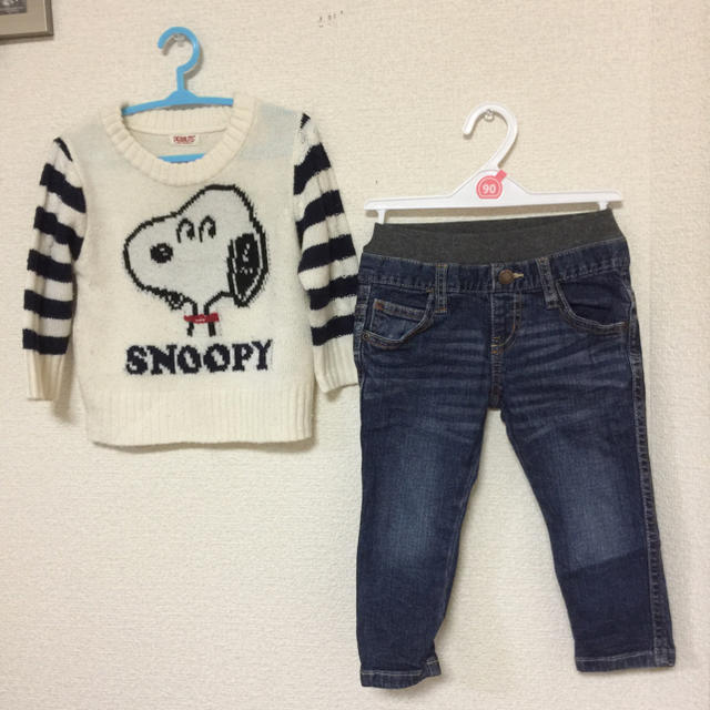 西松屋(ニシマツヤ)のSNOOPYニット★デニム セット コーデセット キッズ/ベビー/マタニティのベビー服(~85cm)(ニット/セーター)の商品写真