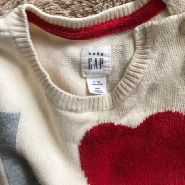 babyGAP(ベビーギャップ)のさんちぇす様☆baby GAP ☆ニットセーター キッズ/ベビー/マタニティのベビー服(~85cm)(ニット/セーター)の商品写真