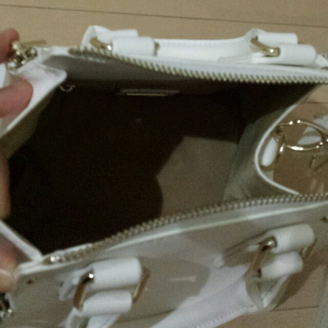 白バッグ♡ レディースのバッグ(ショルダーバッグ)の商品写真