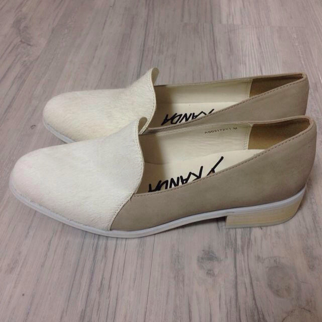 RANDA(ランダ)のRANDA パンプス ホワイト M レディースの靴/シューズ(ローファー/革靴)の商品写真