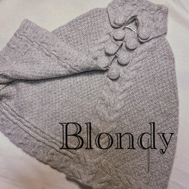 blondy(ブロンディ)のブロンディ  ウールニットポンチョ レディースのジャケット/アウター(ポンチョ)の商品写真