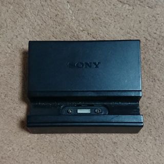 エクスペリア(Xperia)のイギー様専用   au XPERIA z3 スタンド充電器(バッテリー/充電器)