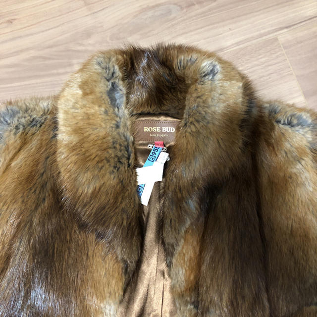ROSE BUD(ローズバッド)の毛皮 ファー コート ジャケット ショール rosd bud レディースのジャケット/アウター(毛皮/ファーコート)の商品写真