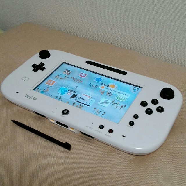 任天堂　wiiu　ゲームパッド白　ボタン黒交換品　正常動作確認済　タッチペン付