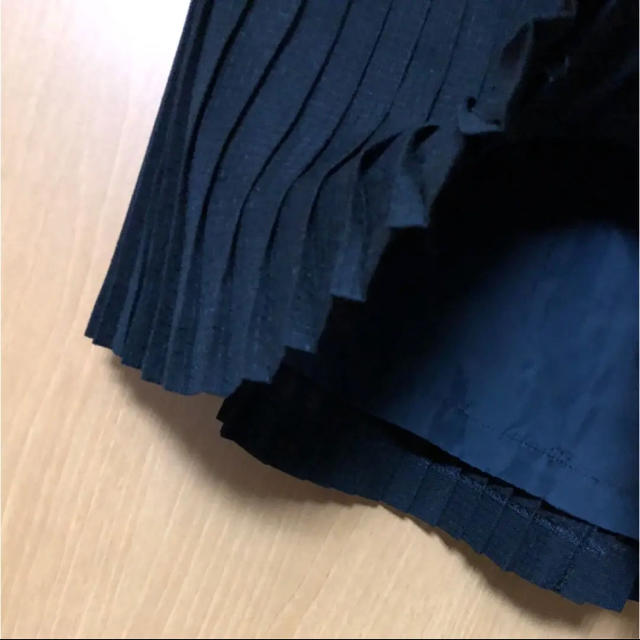 値下げ 美品 イギン プリーツスカート フォーマル ブラック 日本製 レディースのフォーマル/ドレス(礼服/喪服)の商品写真