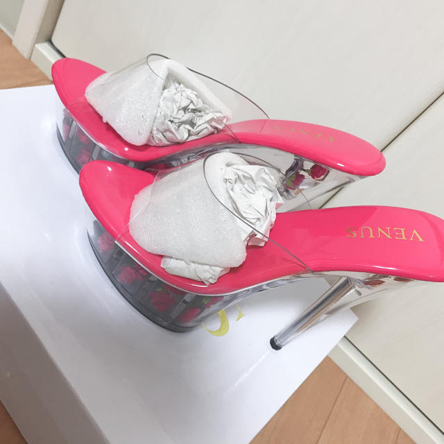 未使用品★★薔薇サンダル レディースの靴/シューズ(サンダル)の商品写真