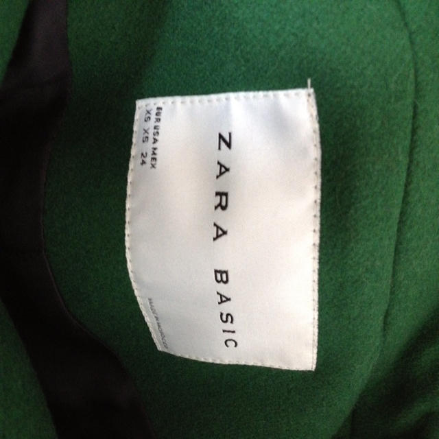 ZARA(ザラ)のZARA BASIC♡グリーンコート レディースのジャケット/アウター(ピーコート)の商品写真
