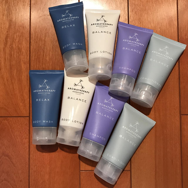 AROMATHERAPY ASSOCIATES(アロマセラピーアソシエイツ)のアロマセラピーアソシエイツ♡トラベルセット コスメ/美容のキット/セット(サンプル/トライアルキット)の商品写真