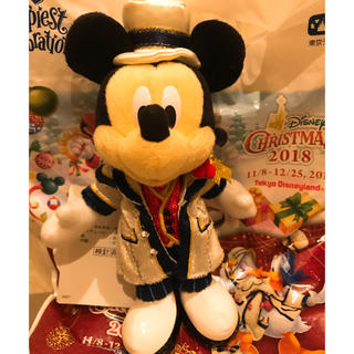 ディズニー(Disney)のイッツクリスマスタイム ミッキー ぬいぐるみ バッジ イツクリ 販売終(ぬいぐるみ)