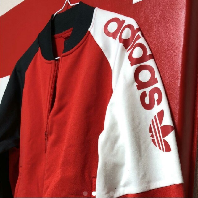 adidas(アディダス)のadidas　　トラックジャケット メンズのジャケット/アウター(ナイロンジャケット)の商品写真