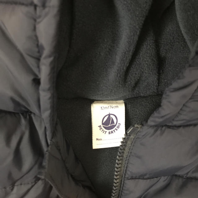 PETIT BATEAU(プチバトー)のPETIT BATEAU 中綿入りフードコート キッズ/ベビー/マタニティのベビー服(~85cm)(ジャケット/コート)の商品写真