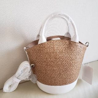 ナチュラルビューティーベーシック(NATURAL BEAUTY BASIC)のナチュラルビューティーベーシック　新品タグつきかごバッグ白(ハンドバッグ)