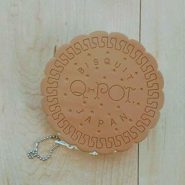 Q-pot.(キューポット)の【chanMIKI様専用】Q-pot. MOOK本 2010年 付録 レディースのバッグ(エコバッグ)の商品写真