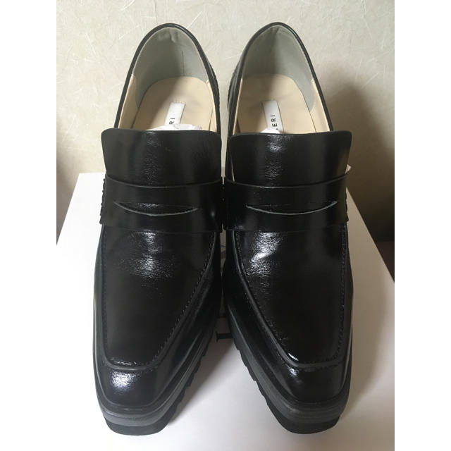 Ameri VINTAGE(アメリヴィンテージ)のさ様専用 Ameri VINTAGE PLATFORM LOAFER レディースの靴/シューズ(ローファー/革靴)の商品写真