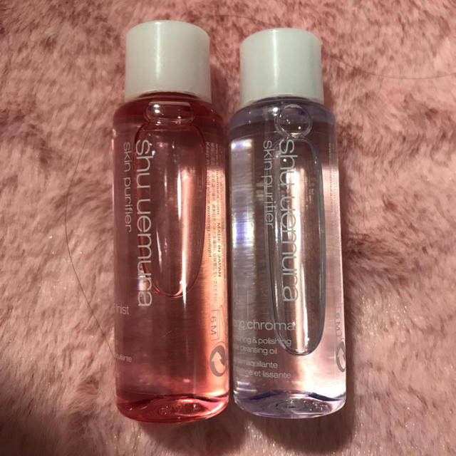 shu uemura(シュウウエムラ)のゆっぺ様専用      シュウ ウエムラ クレンジングオイル 試供品 コスメ/美容のスキンケア/基礎化粧品(クレンジング/メイク落とし)の商品写真