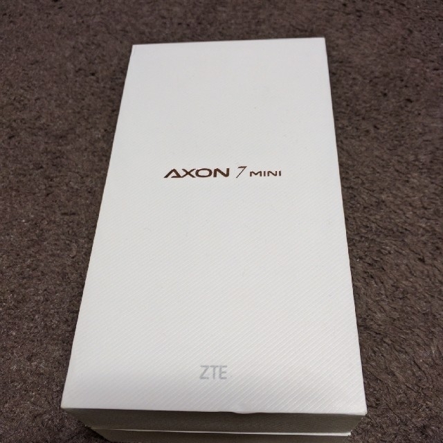 【ZTE AXON 7 mini ｲｵﾝｺﾞｰﾙﾄﾞ】 スマホ/家電/カメラのスマートフォン/携帯電話(スマートフォン本体)の商品写真
