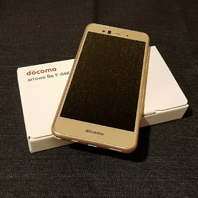 富士通(フジツウ)の【SIMフリー/新品未使用】docomo arrows Be F-04K/ピンク スマホ/家電/カメラのスマートフォン/携帯電話(スマートフォン本体)の商品写真