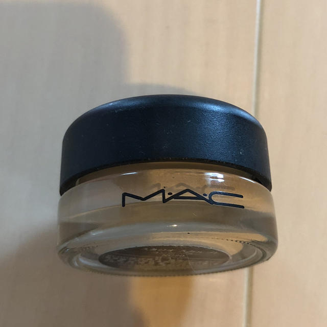 MAC(マック)のlaaav様専用 MAC スタジオ スカルプト コンシーラー NC20 コスメ/美容のベースメイク/化粧品(コンシーラー)の商品写真